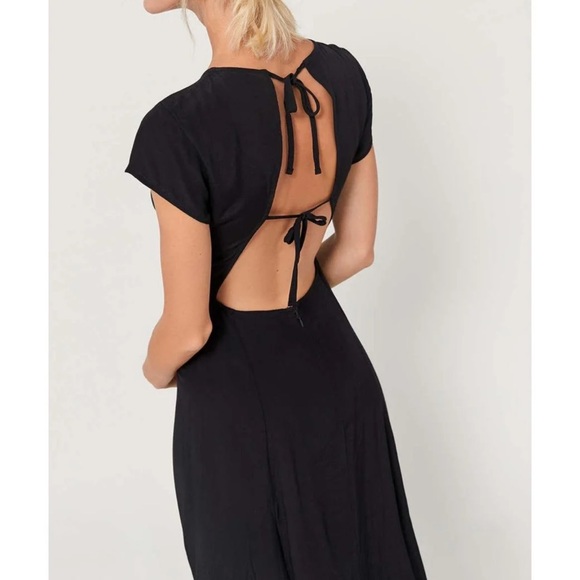 Urban Outfitters Lindsey Cap-sleeve Midi Dress - Picture 3 of 14